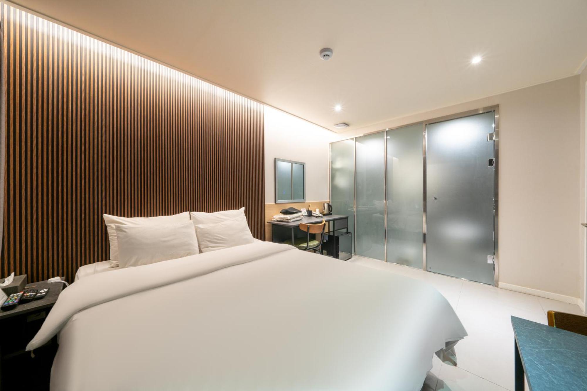 Mnlucky Hotel Seul Zewnętrze zdjęcie