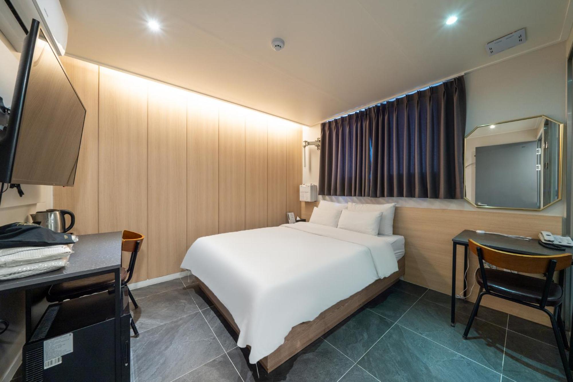 Mnlucky Hotel Seul Zewnętrze zdjęcie